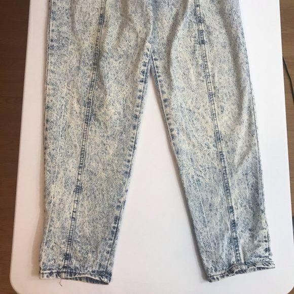 Vintage Acid Wash High Waist Pleated Jeans - Picture 4 of 12